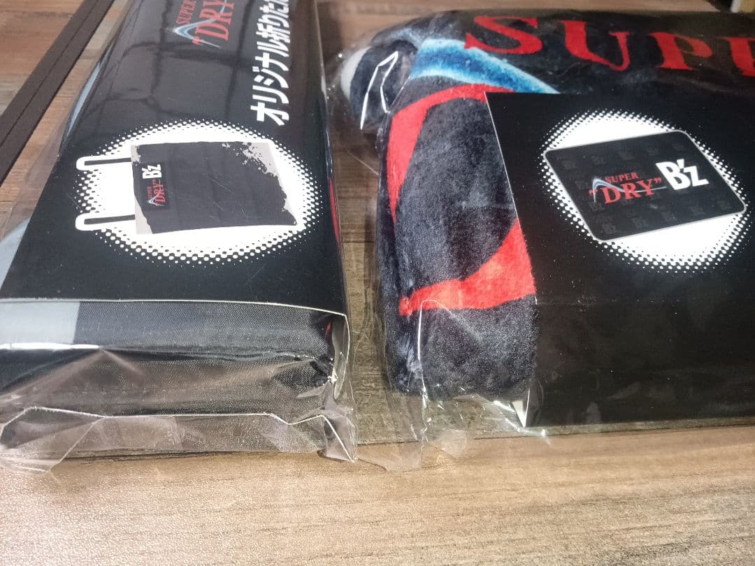 【2点】アサヒスーパードライ B'z ブランケット 折りたたみクッション