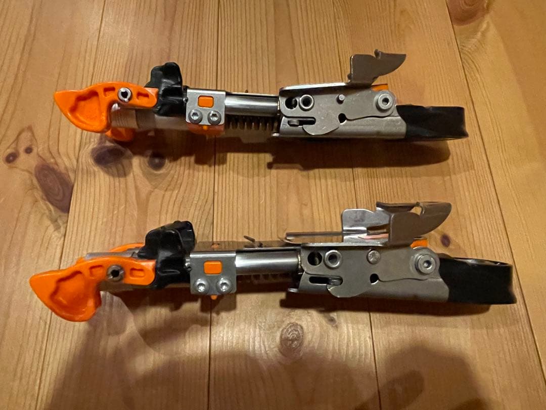 22デザイン　NTNテレマークビンディング　OUTLAW