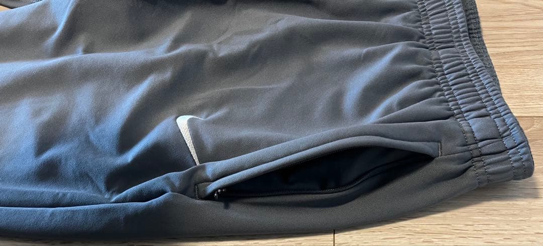 NIKE トッテナム　スパーズ　トラックパンツ　トレーニングパンツ　ジャージ