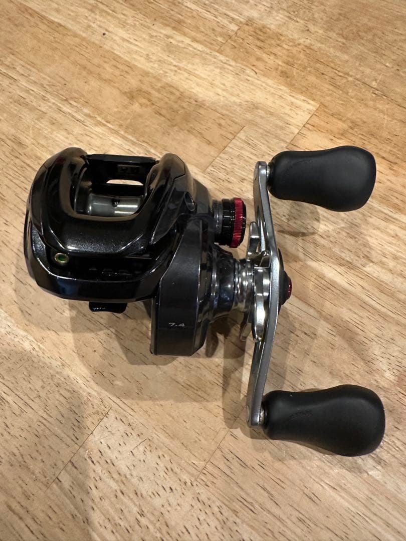 SHIMANO 24Scorpion MD 201HG リール
