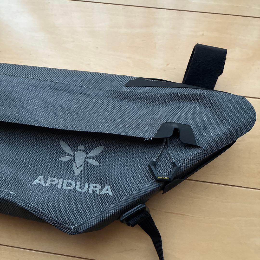 アピデュラ/Apidura フレームバッグ スモール 3l