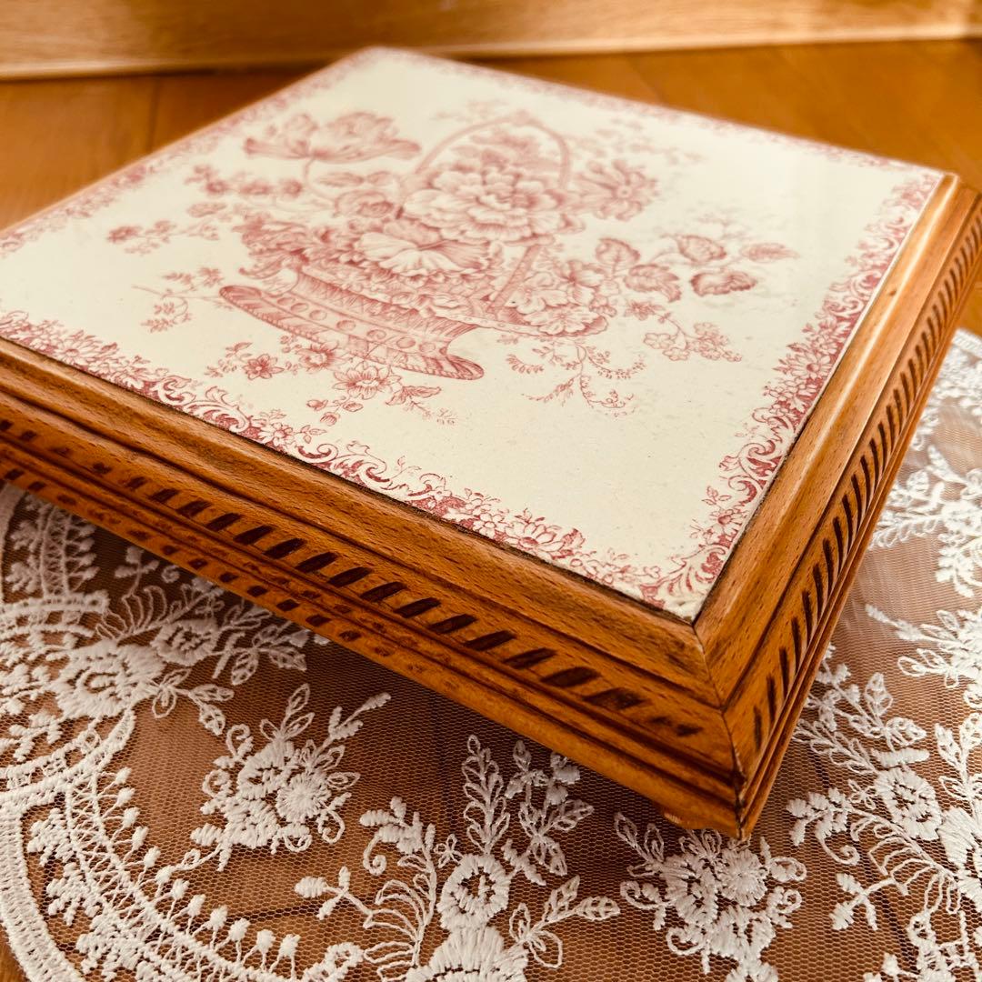 フランスアンティーク　トリベッド　足付き　鍋敷き　木製＆陶磁器