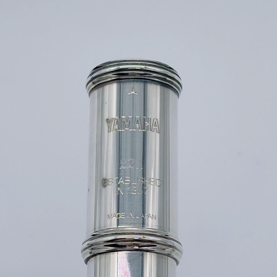 美品 YAMAHA ヤマハ フルート 後期モデル YFL-221 Eメカ付き