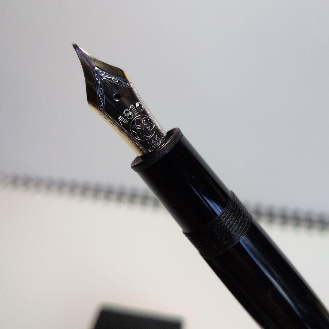 MONBLANC万年筆とペンケース