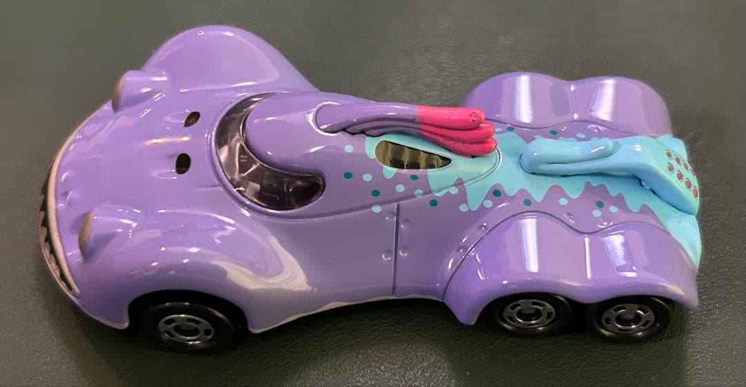 ディズニー トミカ ランドールのステルスカー