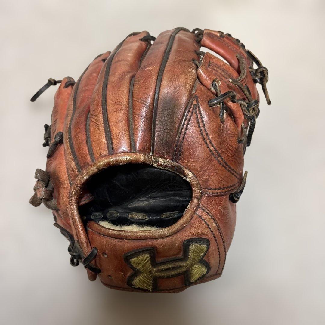 ほ*れ様 最安値❗️アンダーアーマー硬式用内野手グローブ 高校野球対応 UA軟式