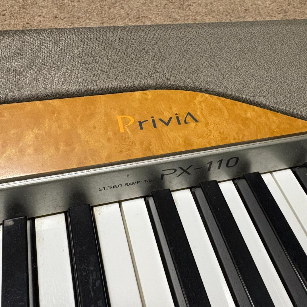CASIO PRIVIA PX-110 譜面台付き