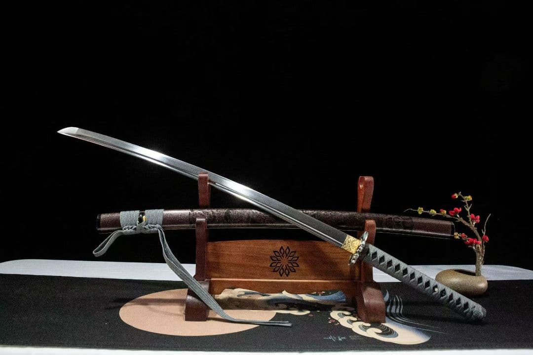 スカル彫刻打刀模造刀1045 炭素鋼グレー調デザイン全長102cm刃厚0.7cm