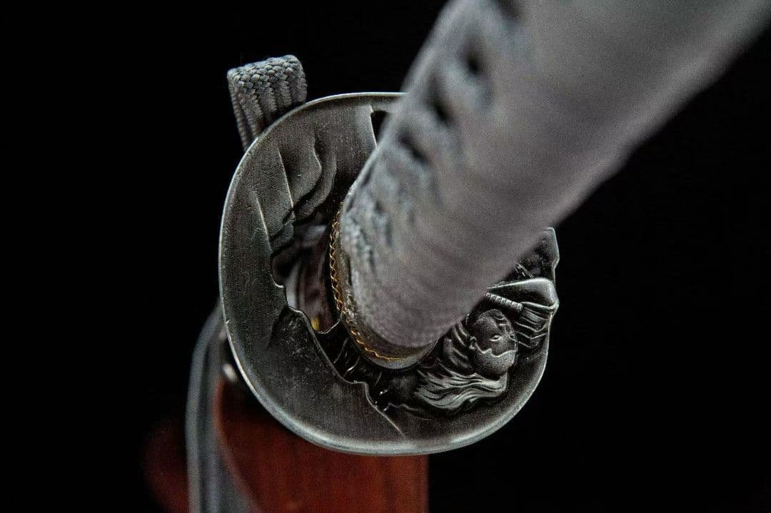 スカル彫刻打刀模造刀1045 炭素鋼グレー調デザイン全長102cm刃厚0.7cm