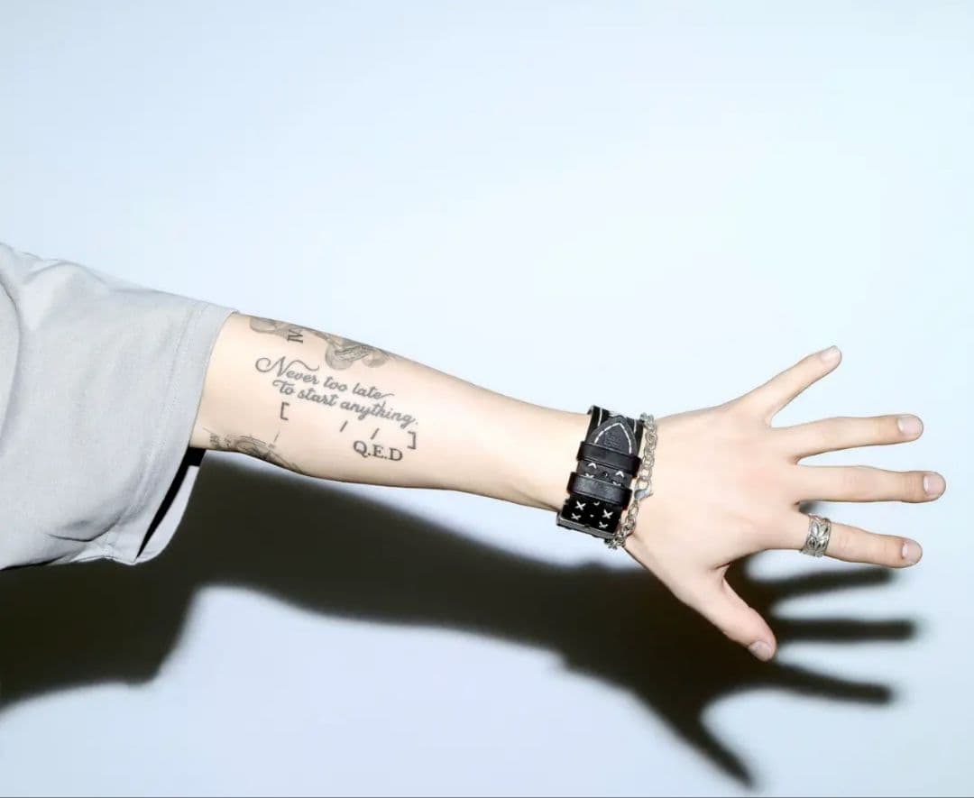 CHRONOIZM　レザーブレス　開封済み未使用　Novelbright