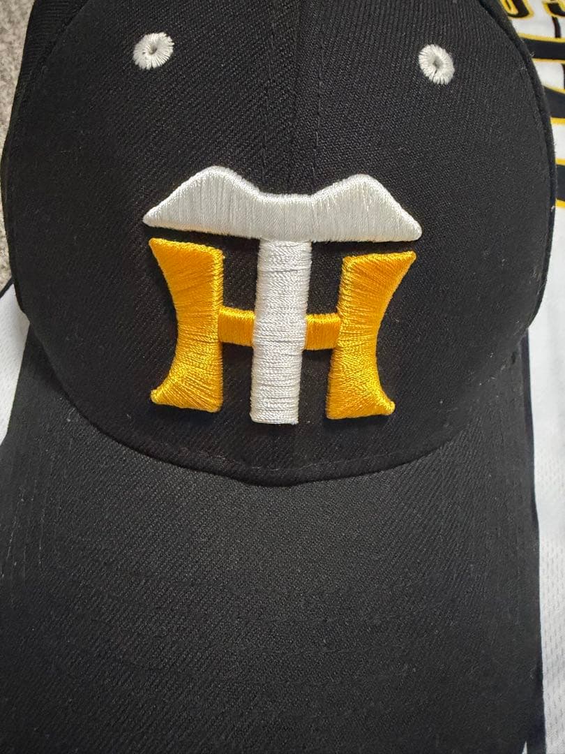 阪神タイガースユニフォーム 藤川球児L サイズ &阪神タイガースキャップ