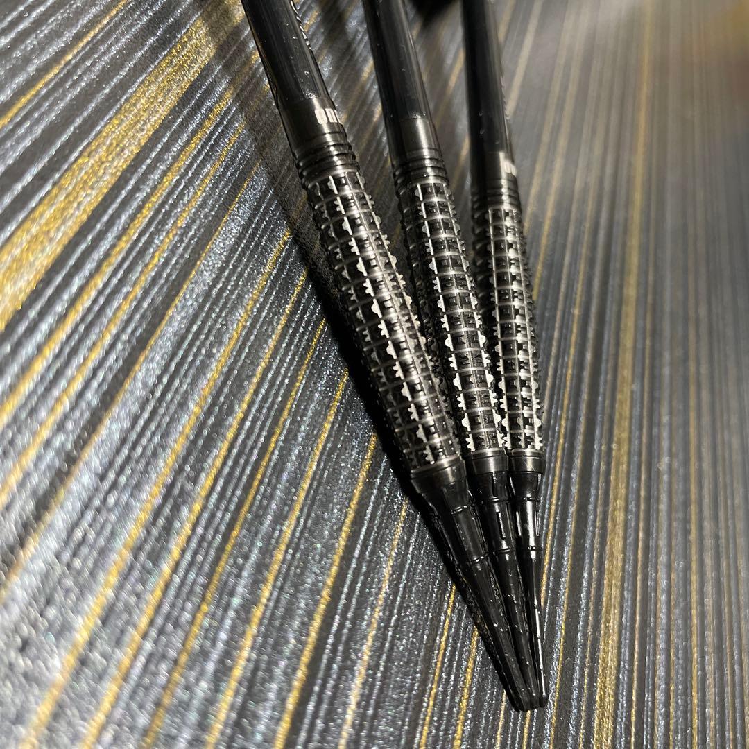 定価11000円 ソフトダーツ クロックフォース 18g CF4 カット強め