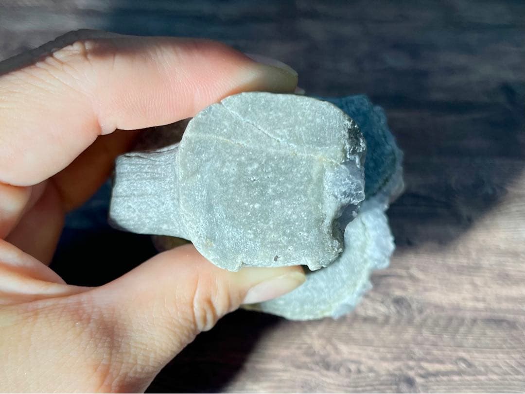 産地不明 フローライト ツリーハウス きのこ 家 置彫り物 天然石