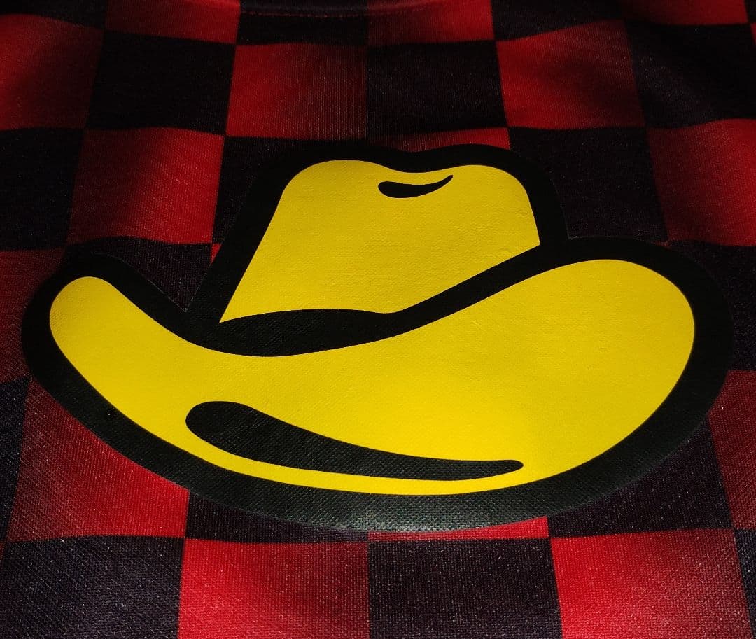 【匿名配送】【入手困難】鹿島アントラーズ　プレマッチ　赤　黒　ユニフォーム