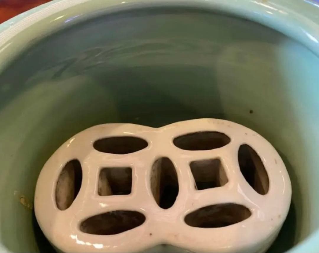 青磁三脚香炉・陶器剣山付き　２点セット ヴィンテージ　レア