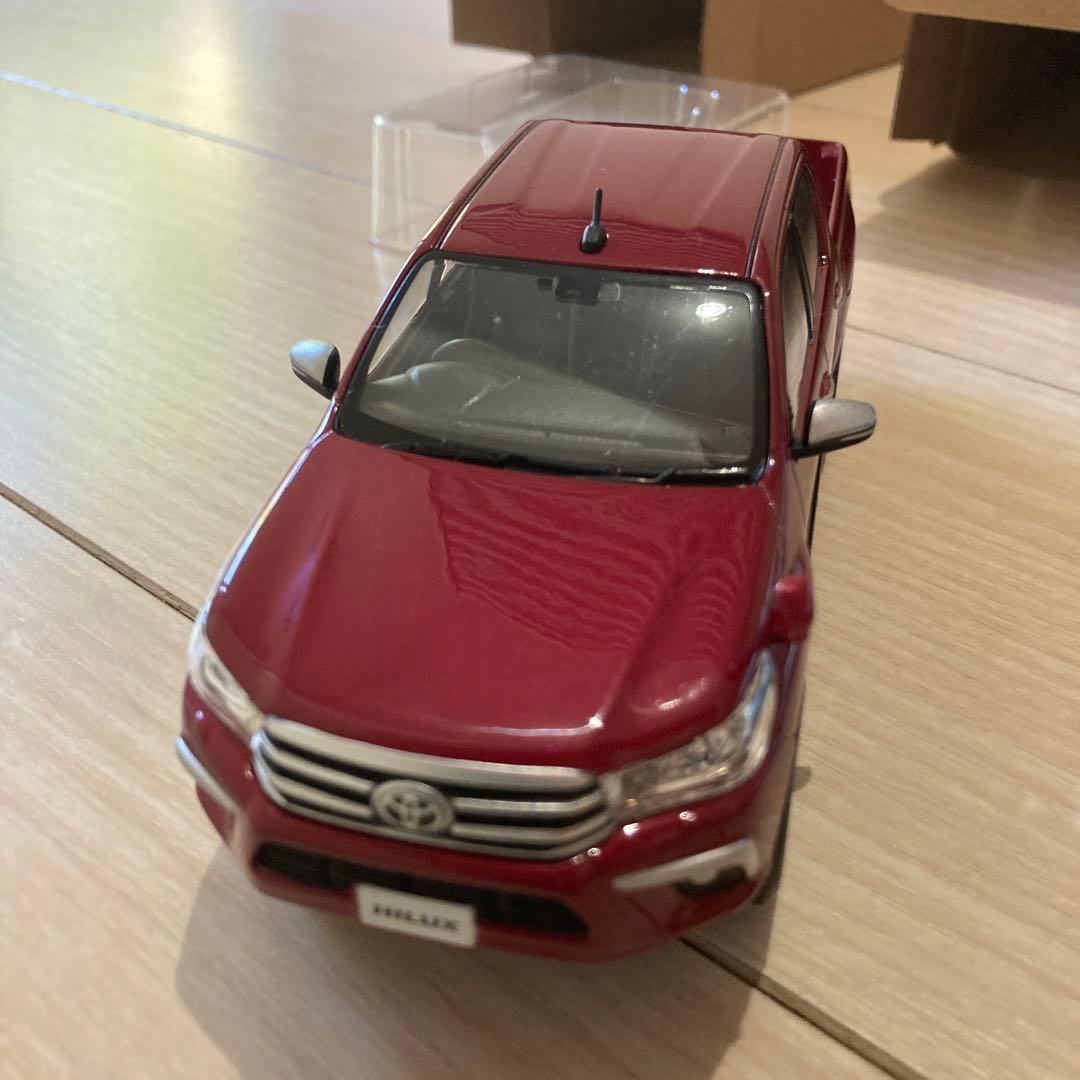 トヨタ ハイラックス カラーサンプル セット