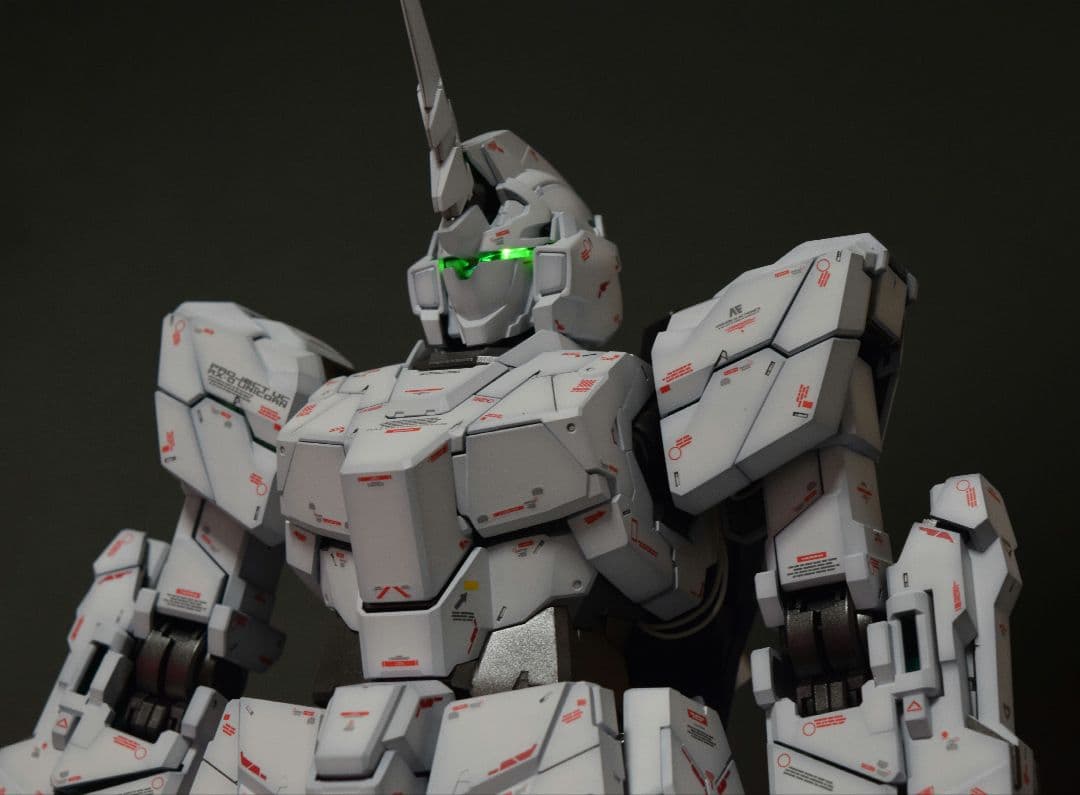 最終値下げ【ガンプラ全塗装】PGユニコーンガンダム最終決戦仕様デカール500箇所