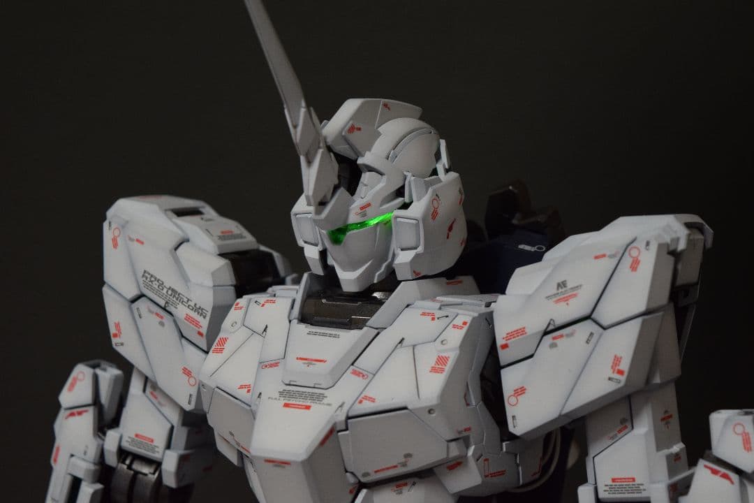 最終値下げ【ガンプラ全塗装】PGユニコーンガンダム最終決戦仕様デカール500箇所