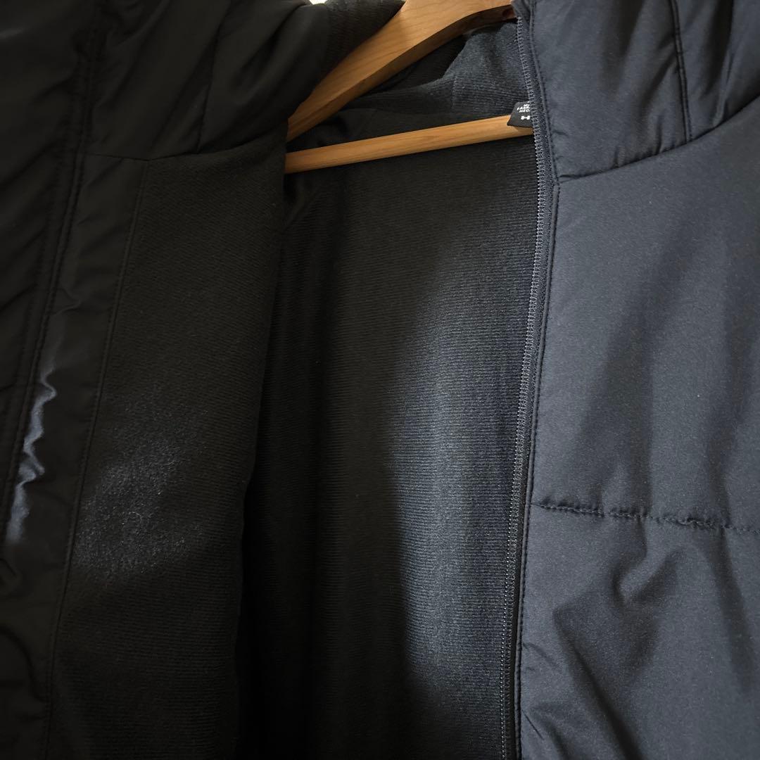 アンダーアーマー　UAインサレーテッド ロングコート フーディー　ブラック