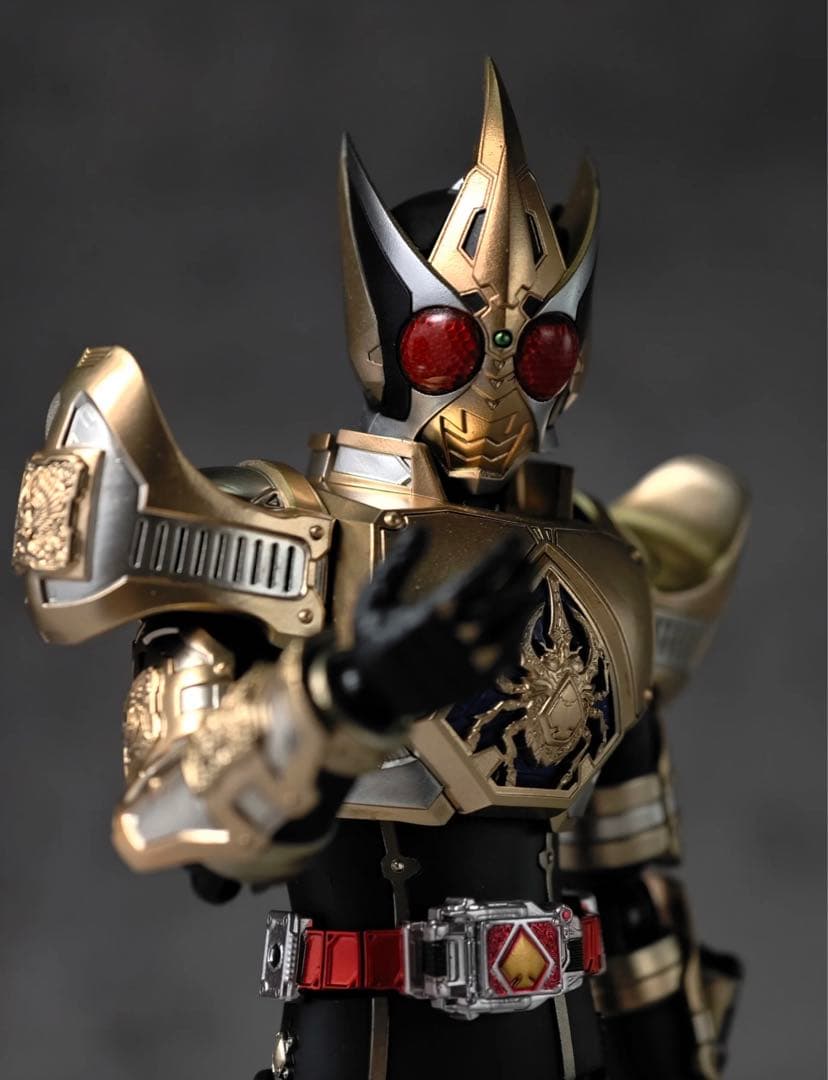 S.H.Figuarts 仮面ライダーブレイド キング 真骨彫Ver. 特典付き