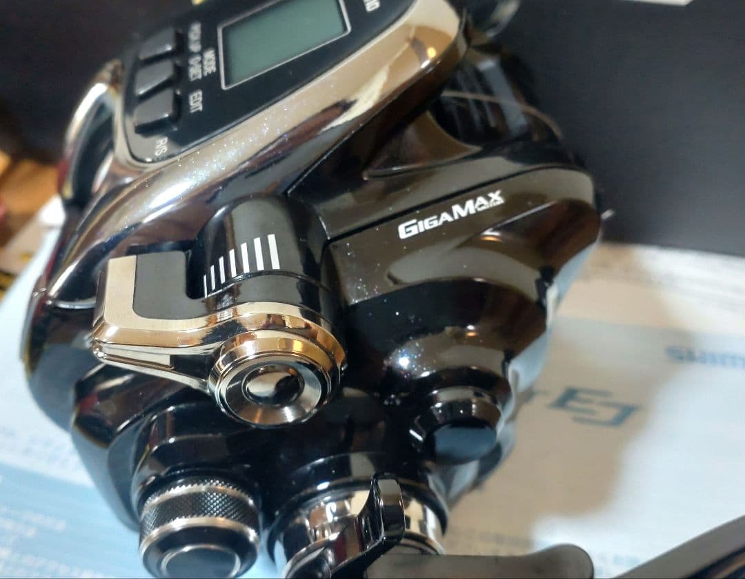 2回使用のみ　シマノ 19 ビーストマスター　2000EJ SHIMAMO