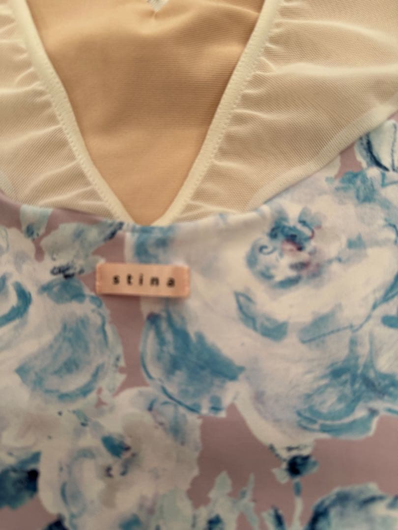 スティナ　レオタード　140