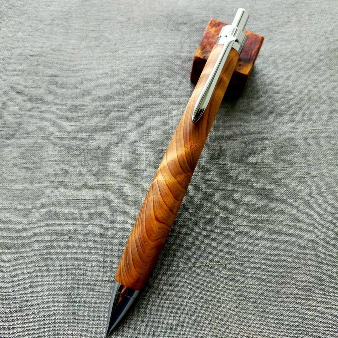 屋久杉　金襴杢　ハンドメイド　木軸ボールペン　0.5mm　天然木　ブラック