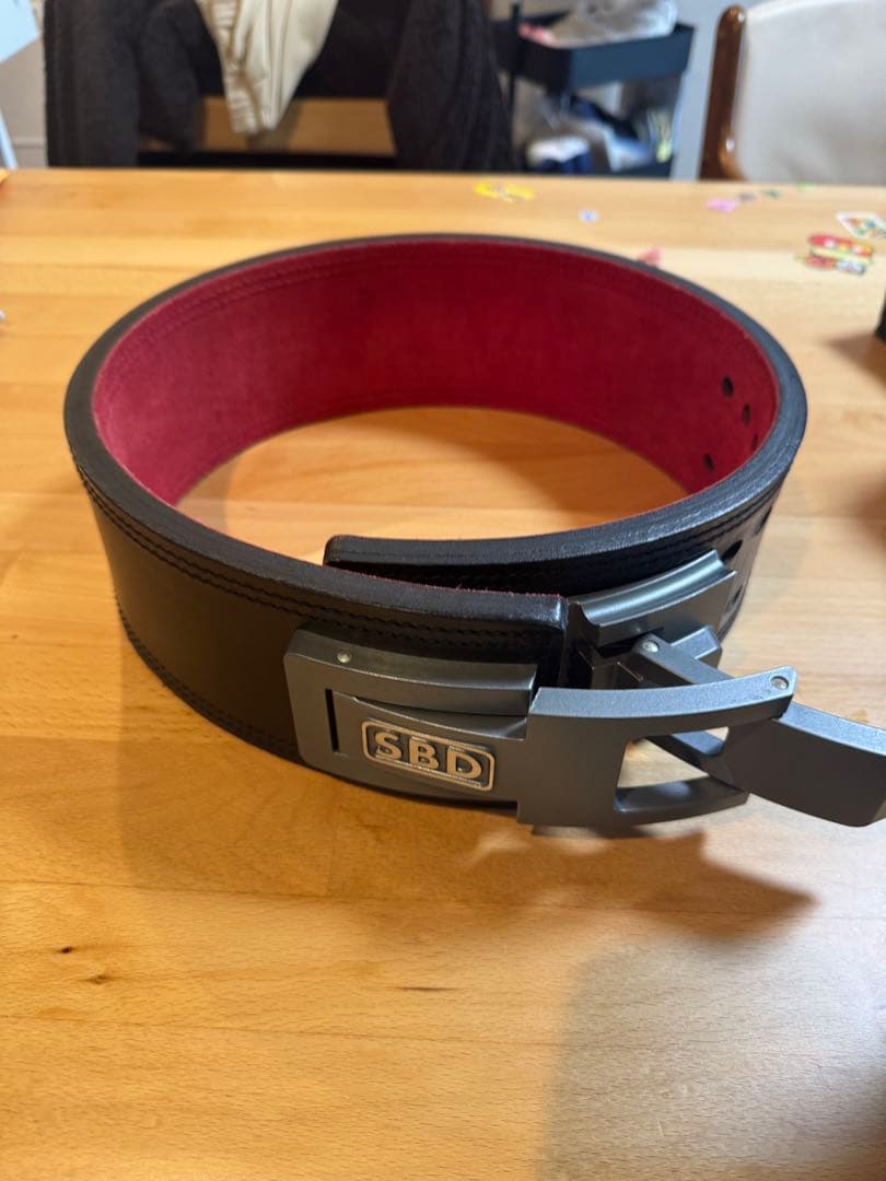 SBD パワーベルト13mm ブラック/レッド　Mサイズ