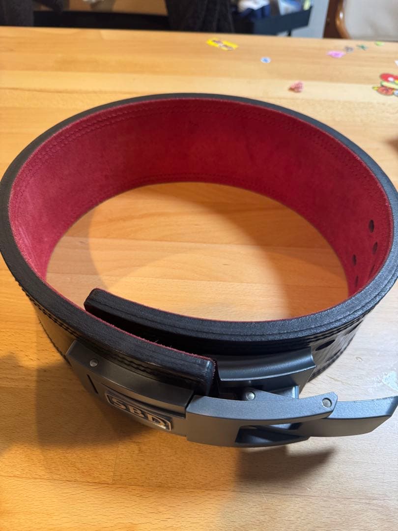 SBD パワーベルト13mm ブラック/レッド　Mサイズ