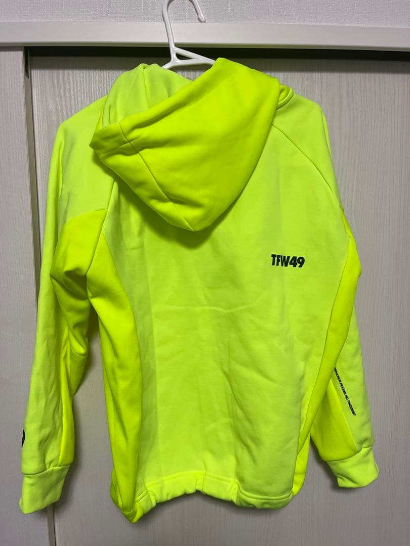 【即決歓迎】TFW49 蛍光色パーカー　Sサイズ