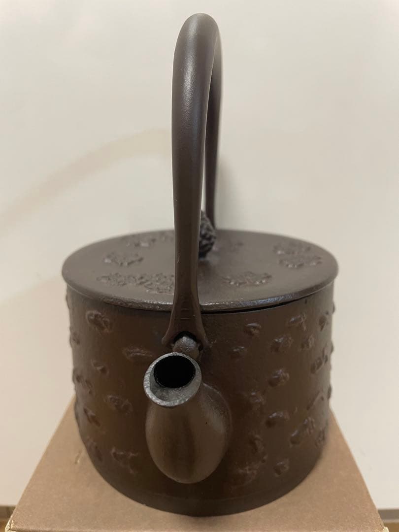 南部鉄瓶　寸胴形　桜　ダークブラウン