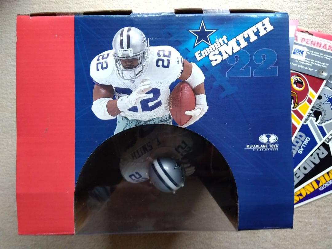 【新品未開封】希少☆NFL　エミット・スミス　フィギュア　アメフト　ペナント付