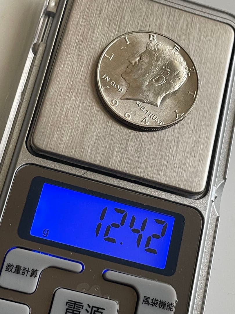 ケネディハーフダラー1964　銀貨　美品