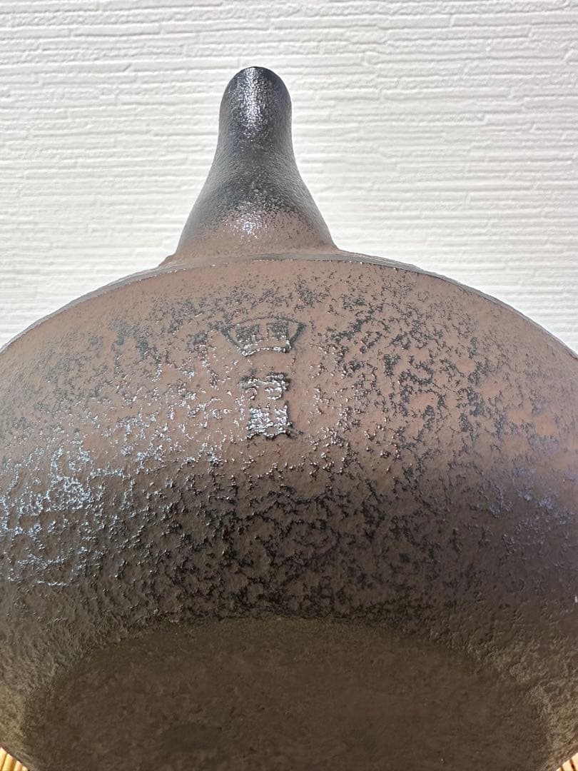 未使用品、供箱、栞、取説付　南部特製銘 １２型 龍文様　南部鉄瓶　南部鉄器