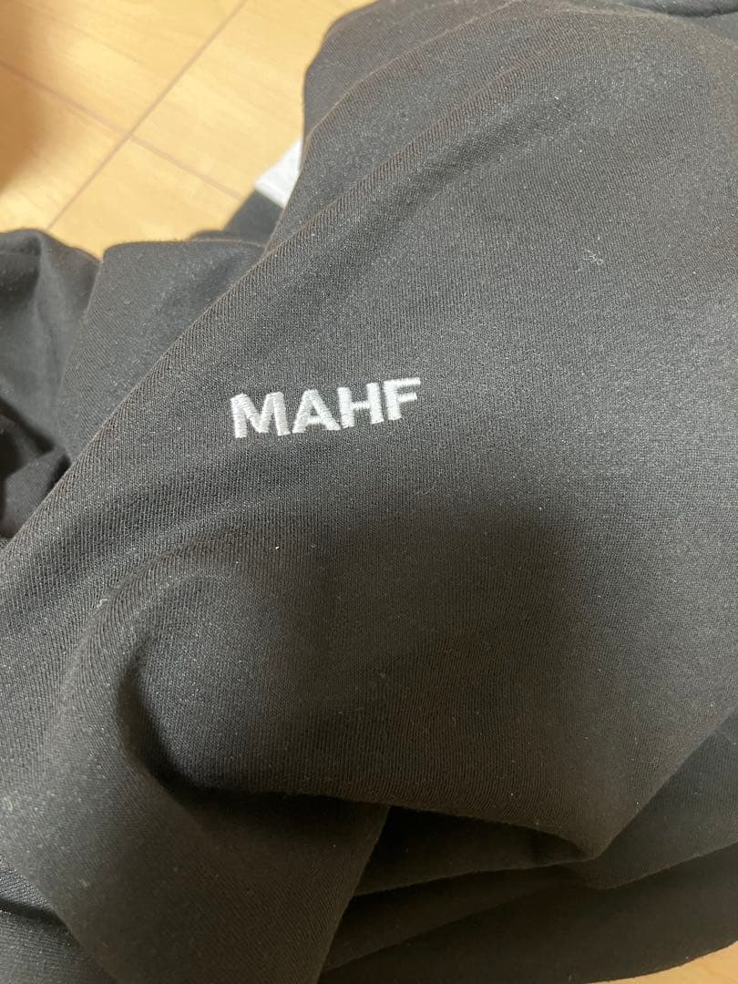 MAHF 前開きスタジャン風 ロゴ刺繍 グラトリ マーフ ユニセックス