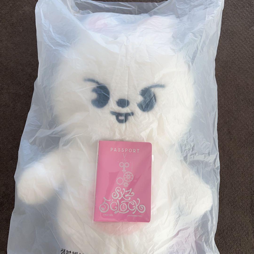 Stray Kidsテディベアぬいぐるみ SKZOO リービット　リノ