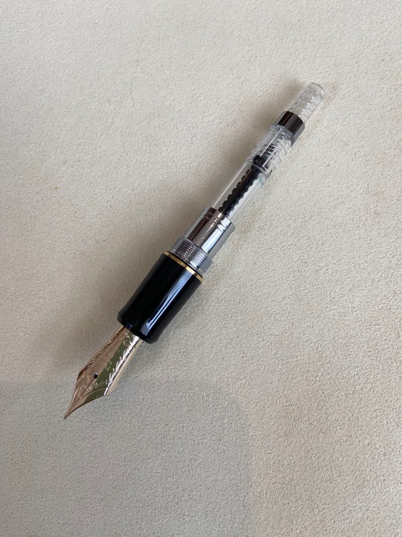 （美品）パイロット pilot 万年筆 カスタム743 Mニブ 14金