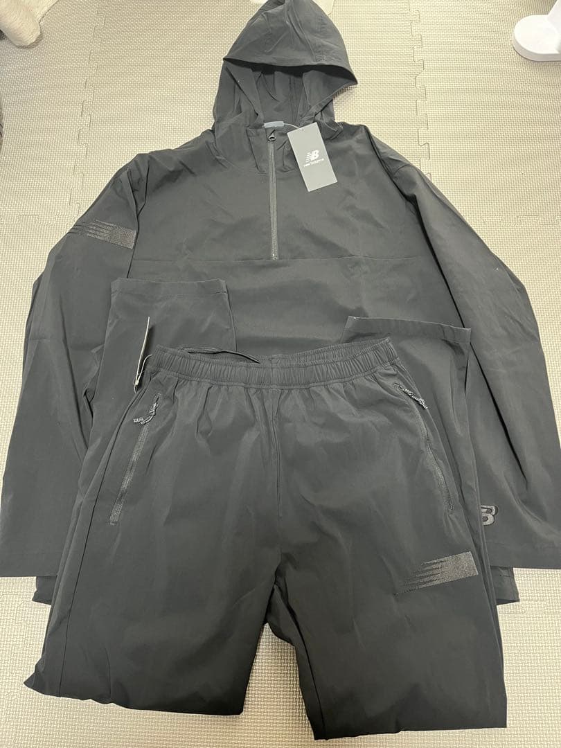 New Balance ストレッチウーブンジャケット、パンツセット　新品、タグ付