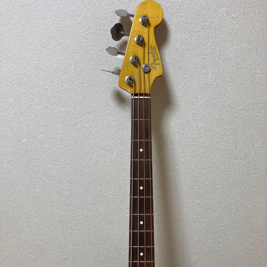 ベース fender PB62-70US