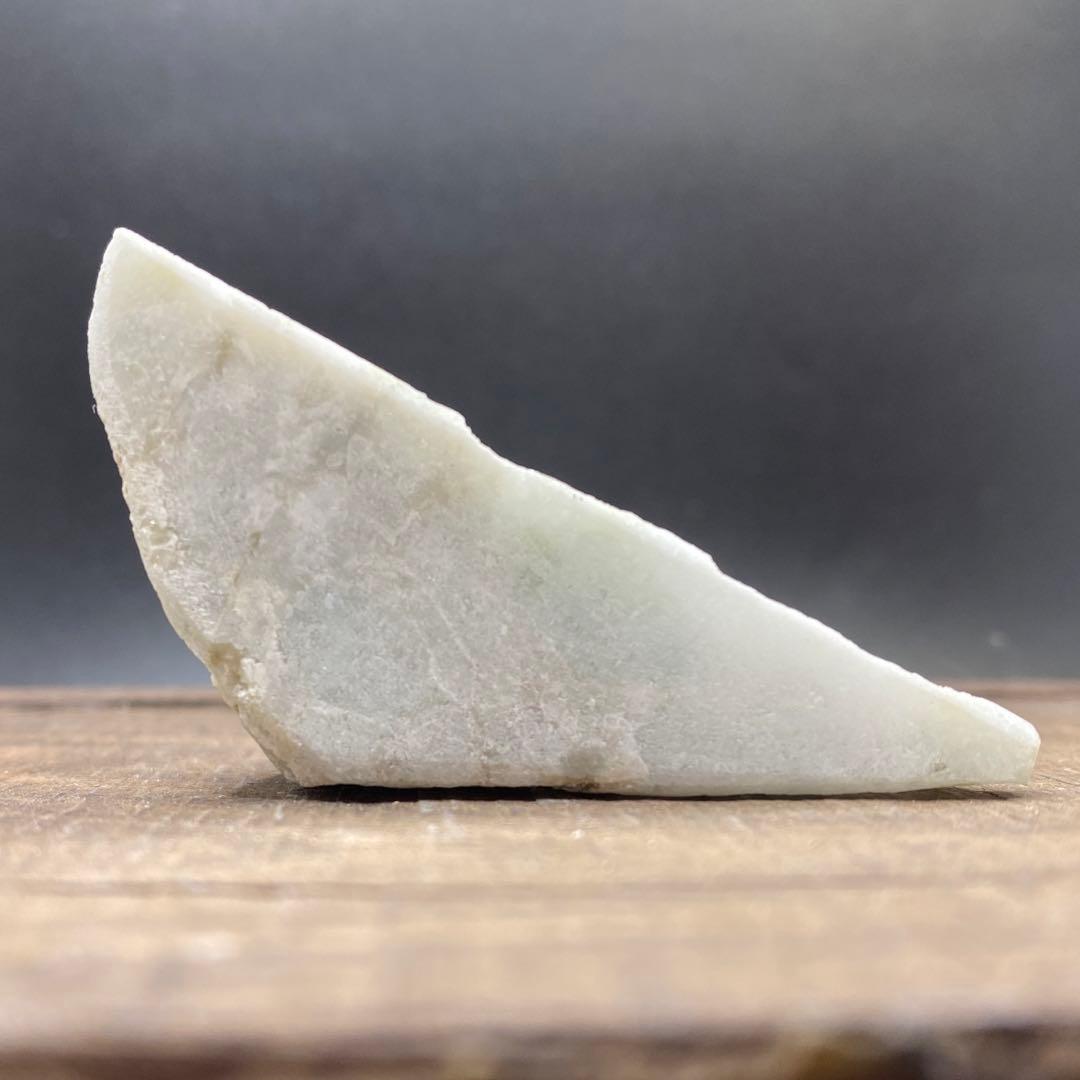 【1498】糸魚川産　翡翠　極上　46g　天然石　ヒスイ　宝石　パワーストーン