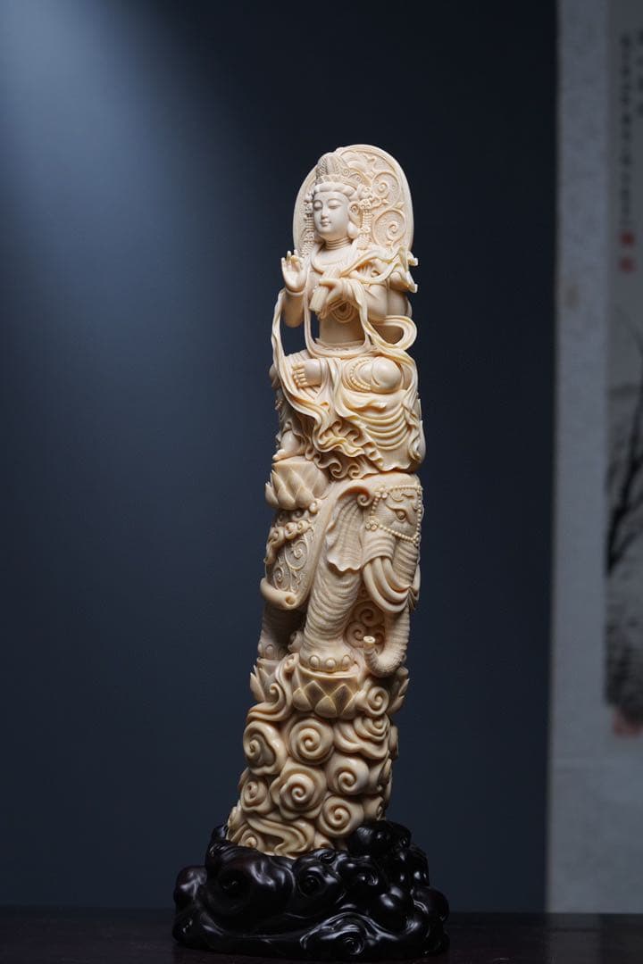 天然マンモス牙美しい手作り彫刻普賢菩薩 置物