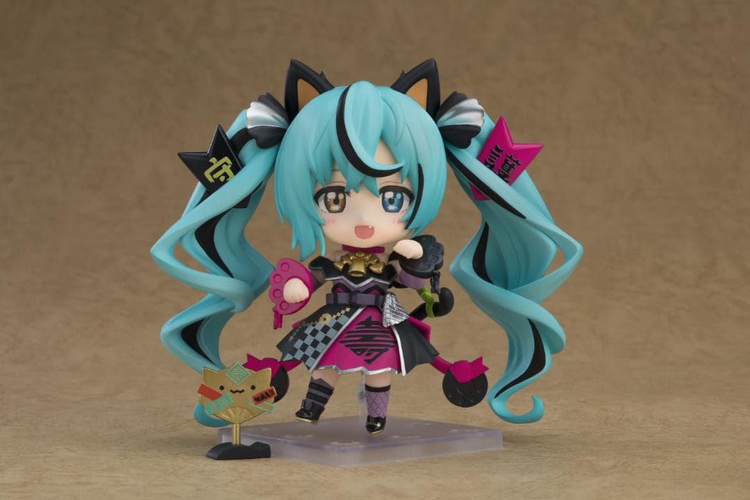 ねんどろいど 初音ミク 黒招きミクVer. キャラアニ特典 専用猫座布団付き