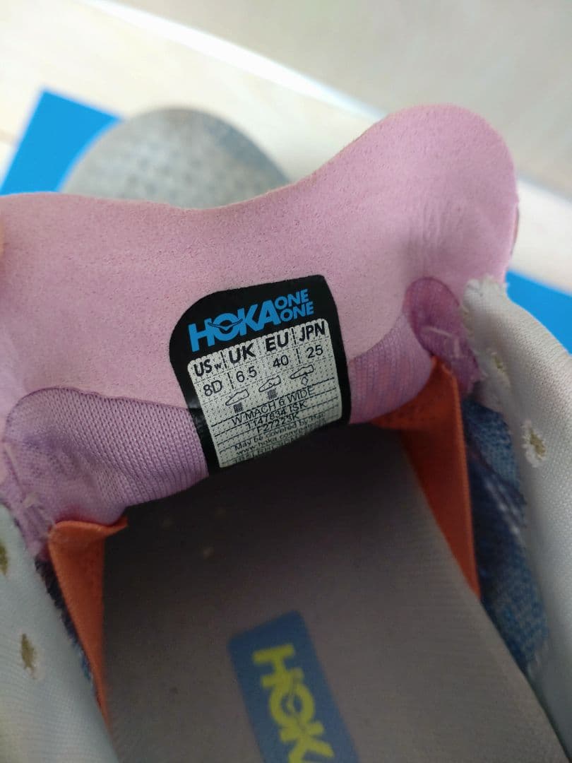 HOKA マッハ６ランニングシューズ