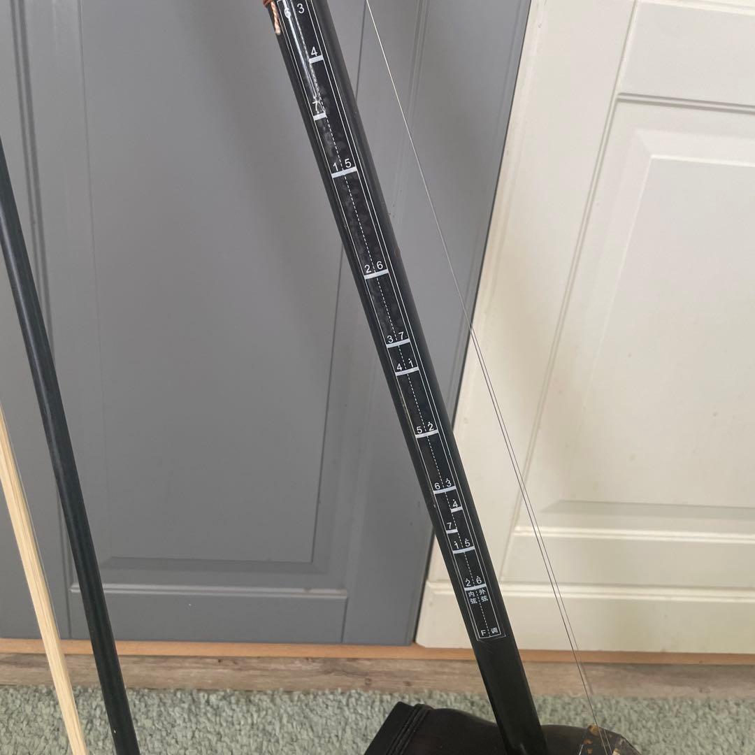 二胡 ほぼ未使用 ケース有り　黒壇　蘇州製　六角形