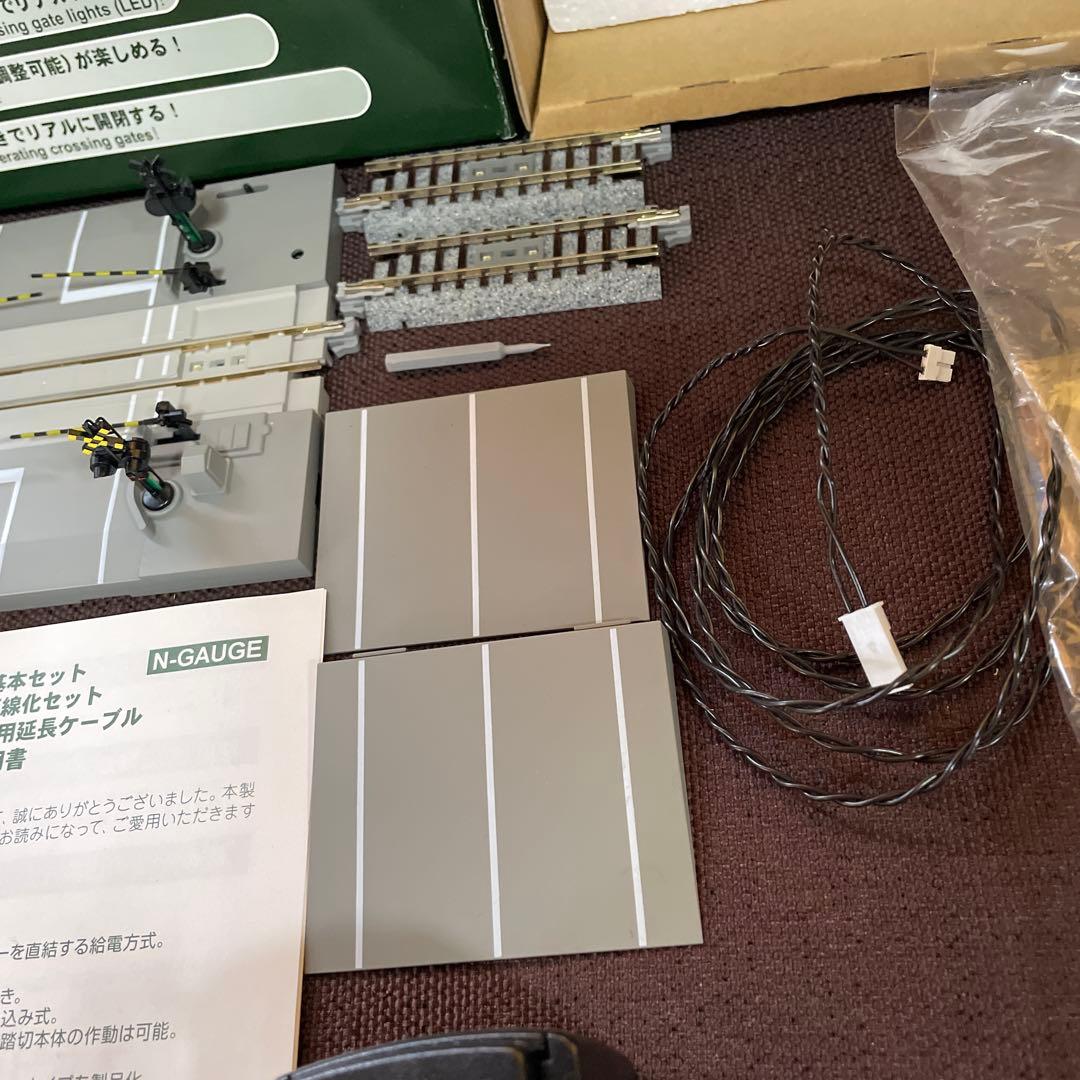 【中古品】KATO 自動踏切 S 基本セット20-852 自動踏切S複線化セット