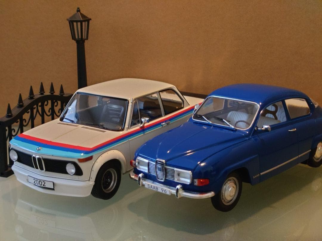 1/18  2002ターボ ホワイト 1973 MCG製 ダイキャスト製