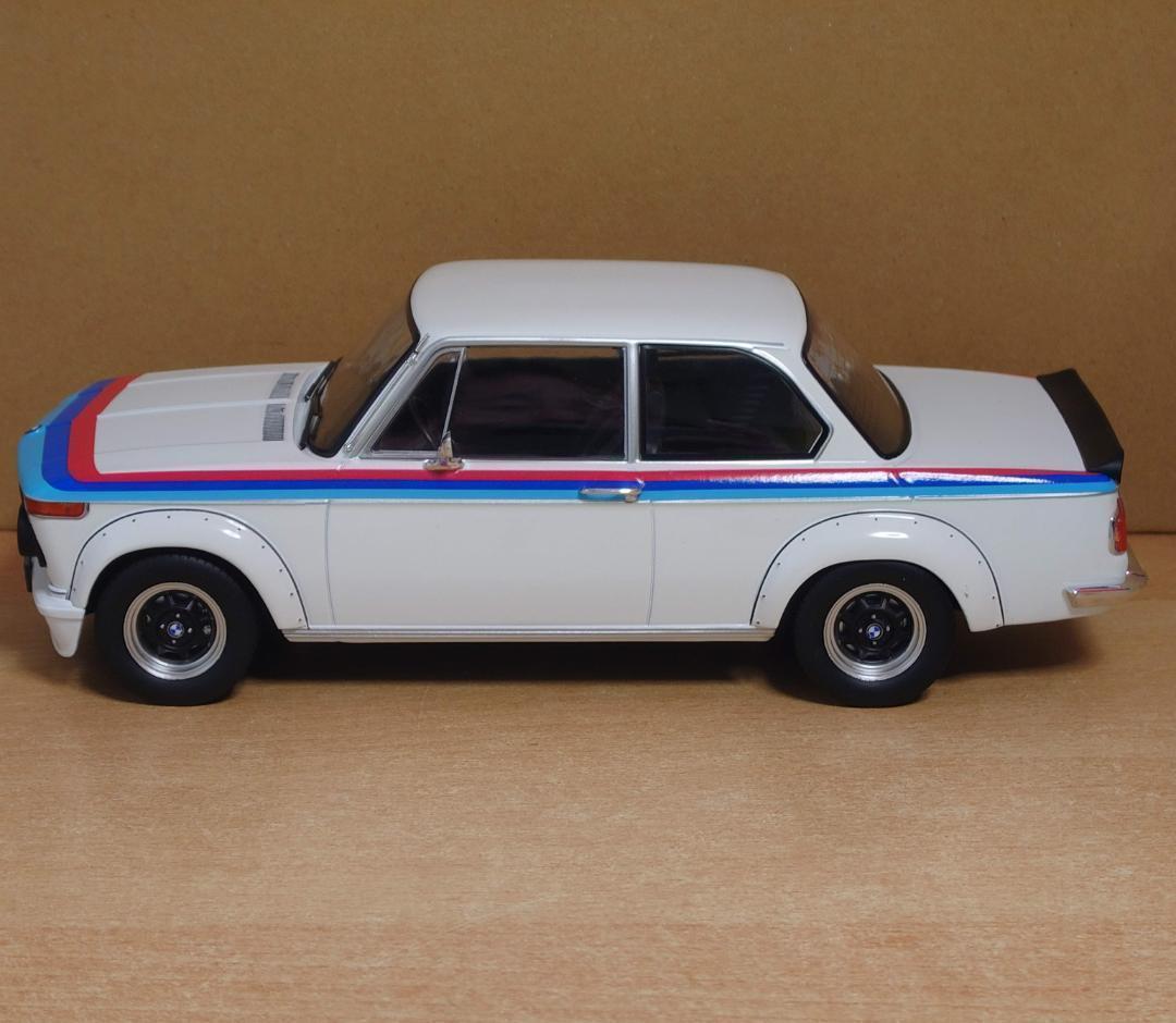 1/18  2002ターボ ホワイト 1973 MCG製 ダイキャスト製