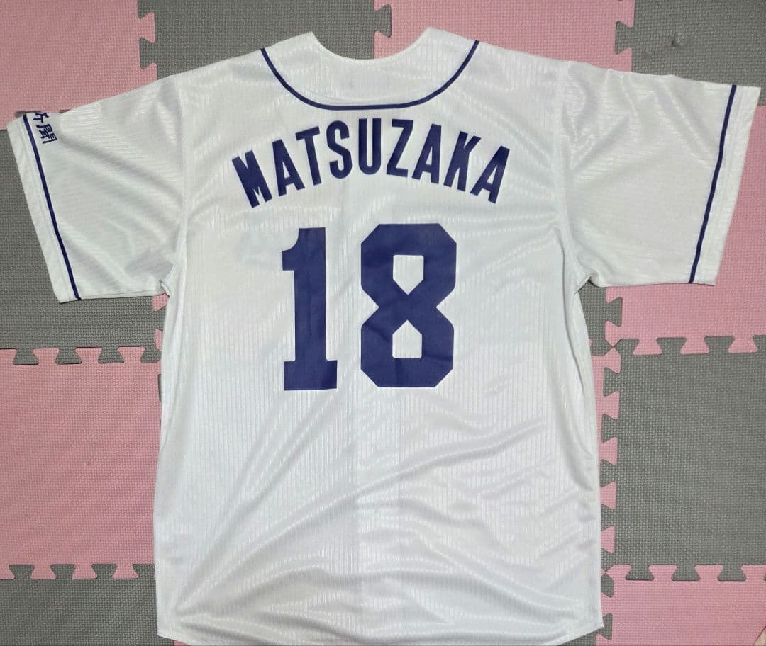 松坂大輔　中日ドラゴンズ　ユニフォーム2枚セット　背番号99　18　レア