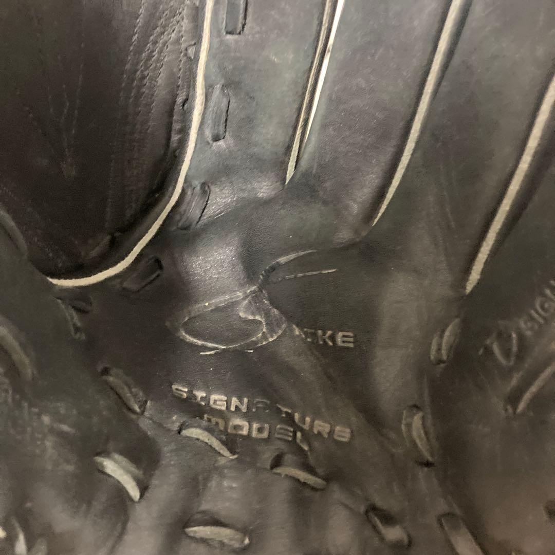 Nike ブラック 軟式グローブ