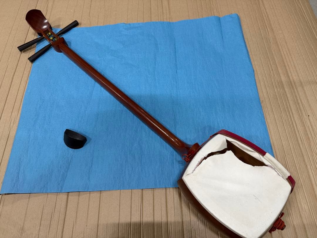 三味線 本体 白/赤